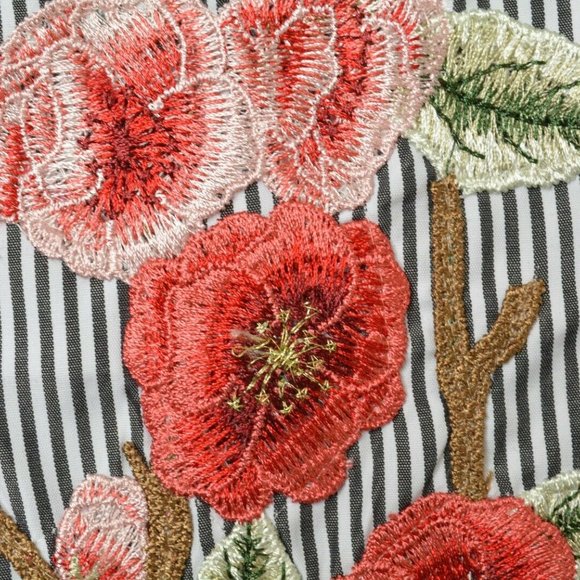 ROOMMATES Sz S Women OFF Shoulder STRIPE Flower EMBROIDER Flare ANGEL Sleeve TOP - Picture 7 of 9